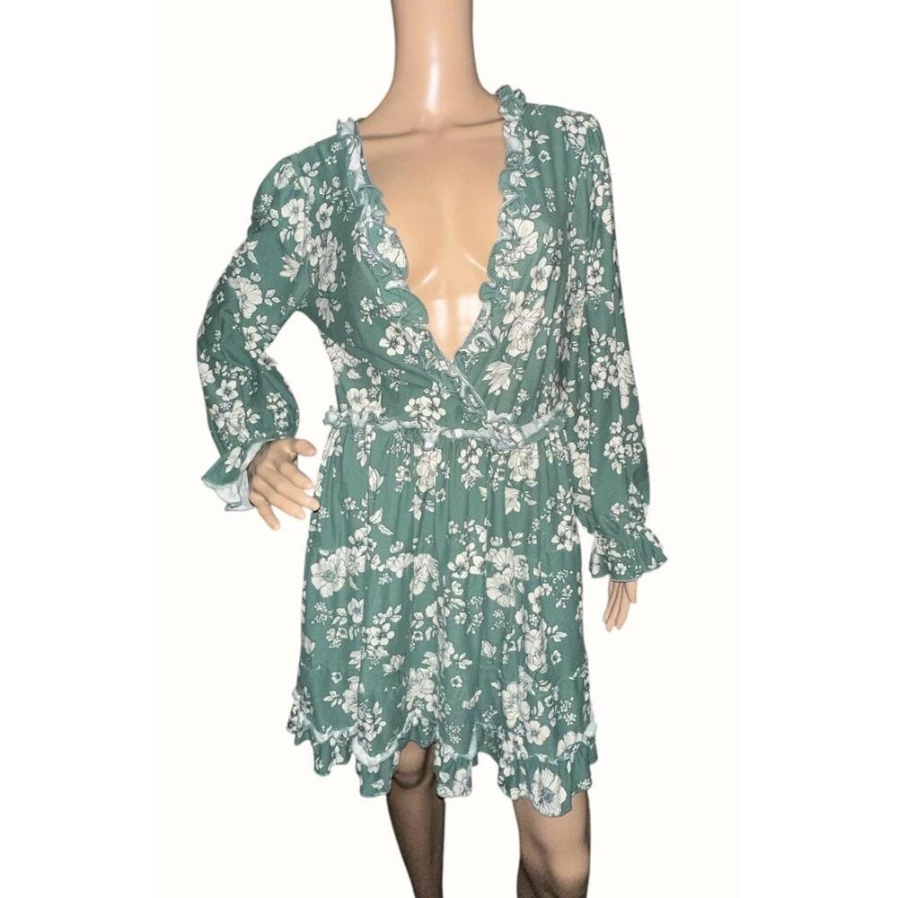 ❤️Birch and Stone Green Floral Ruffle Mini Dress Size G - Picture 2 of 6